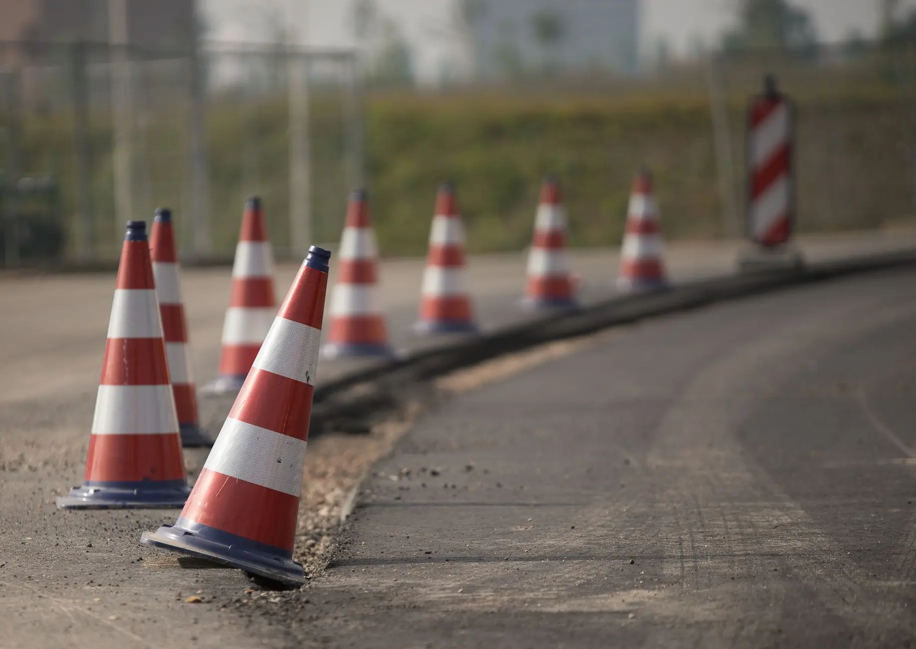 2025年夏季女装连衣裙面料工艺升级解析